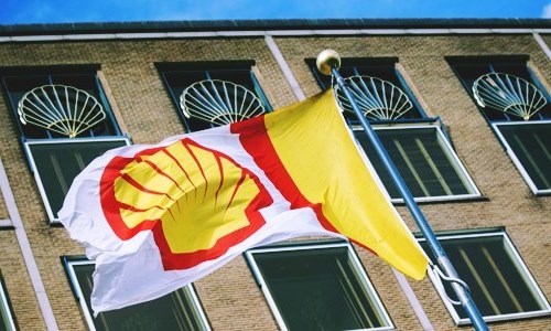 Shell to shed Nigerian oil licenses worth $2 billion to local bidders
